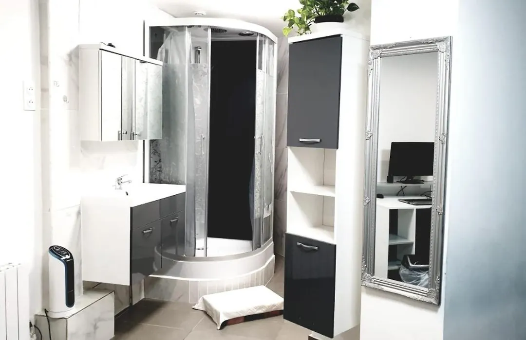 Jolie Chambre Tout Confort Dans Appartement Partage-1